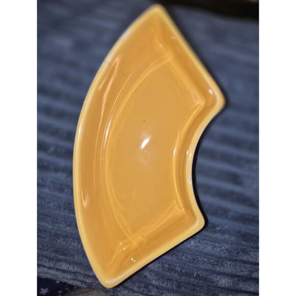 Fiesta Ware Relish Tray Complete Yellow - Picture 6 of 15